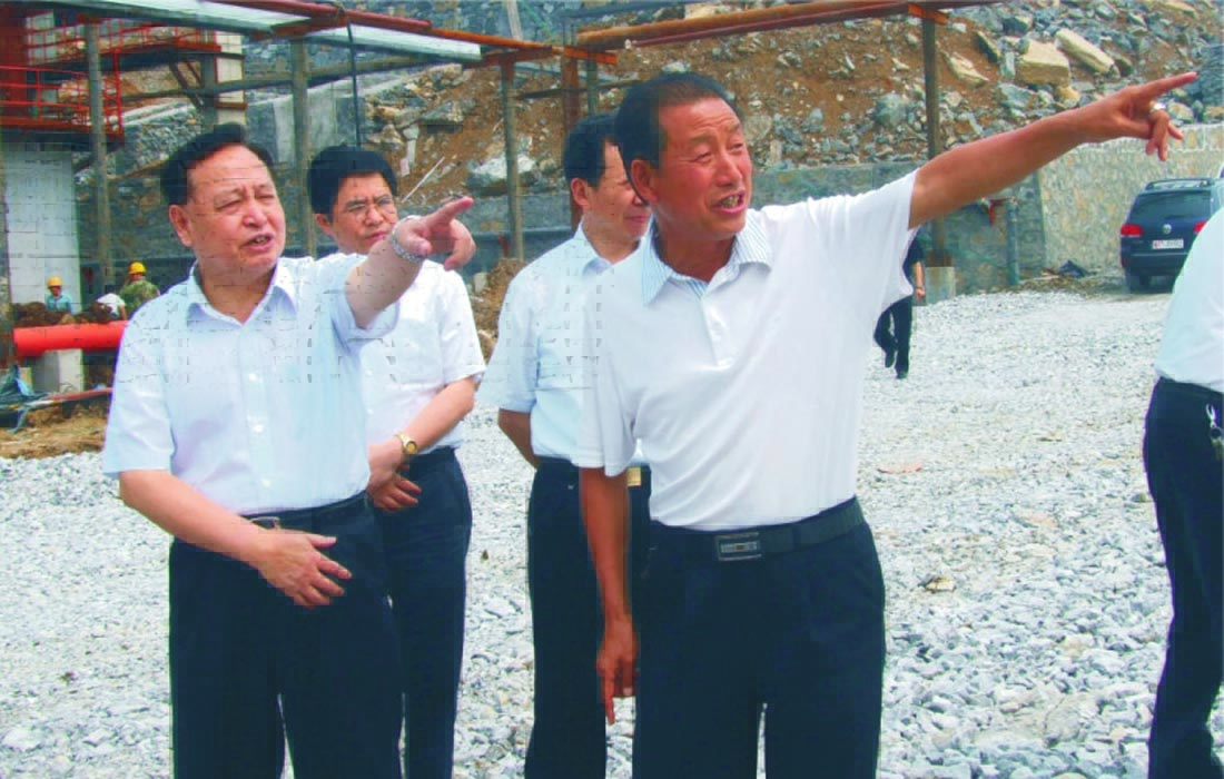 2010年5月，湖北省委書記羅清泉蒞臨東圣集團視察。